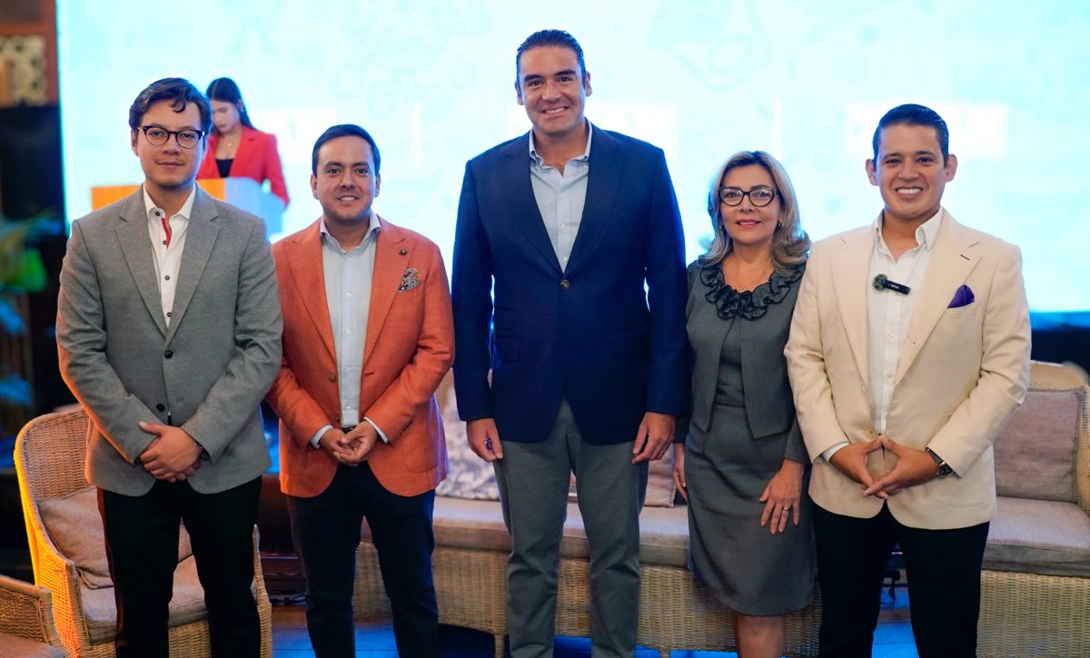 Representantes de varias marcas se unieron para la realización de este evento gastronómico como es el Burger Show.