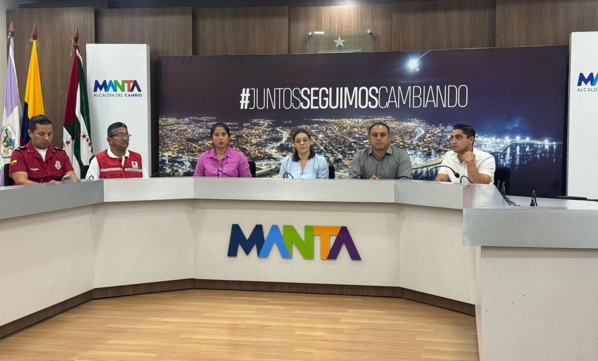 En rueda de prensa se dio detalles, de la limpieza de playas