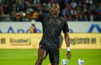 Maikel Caicedo, jugador de Delfín SC.