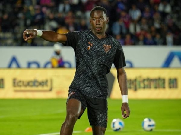 Maikel Caicedo, jugador de Delfín SC.