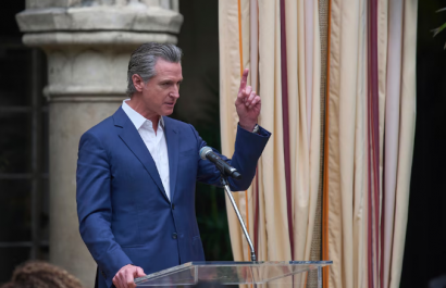 El gobernador de California, Gavin Newsom, dijo que su estado presentará una demanda impugnando la autoridad del presidente Donald Trump.