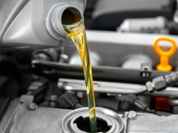 Mantenimiento vehicular: guía sobre el cambio de aceite y los riesgos de no hacerlo