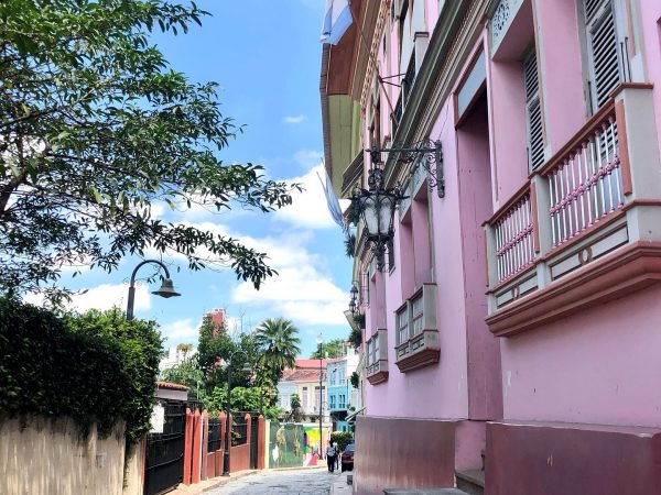 El martes 20 estaba previsto que arranquen los trabajos de rasqueteo y fondeo de las paredes donde irían las obras en el cerro Santa Ana.