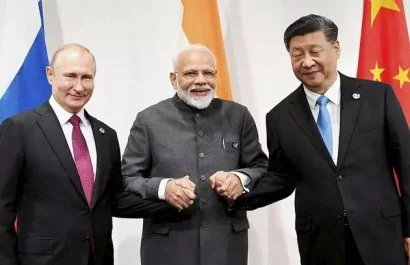 Xi Jinping, Narendra Modi y Vladimir Putin. China, India y Rusia representan el 36% del total de la población mundial y el 32% del PBI global. Vladimir Putin, Narendra Modi y Xi Jinping, líderes de Rusia, India y China, representan el 36% de la población mundial y el 32% del PIB global.