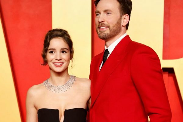 un-si-en-portugues-asi-fue-la-propuesta-de-matrimonio-de-chris-evans-a-alba-baptista
