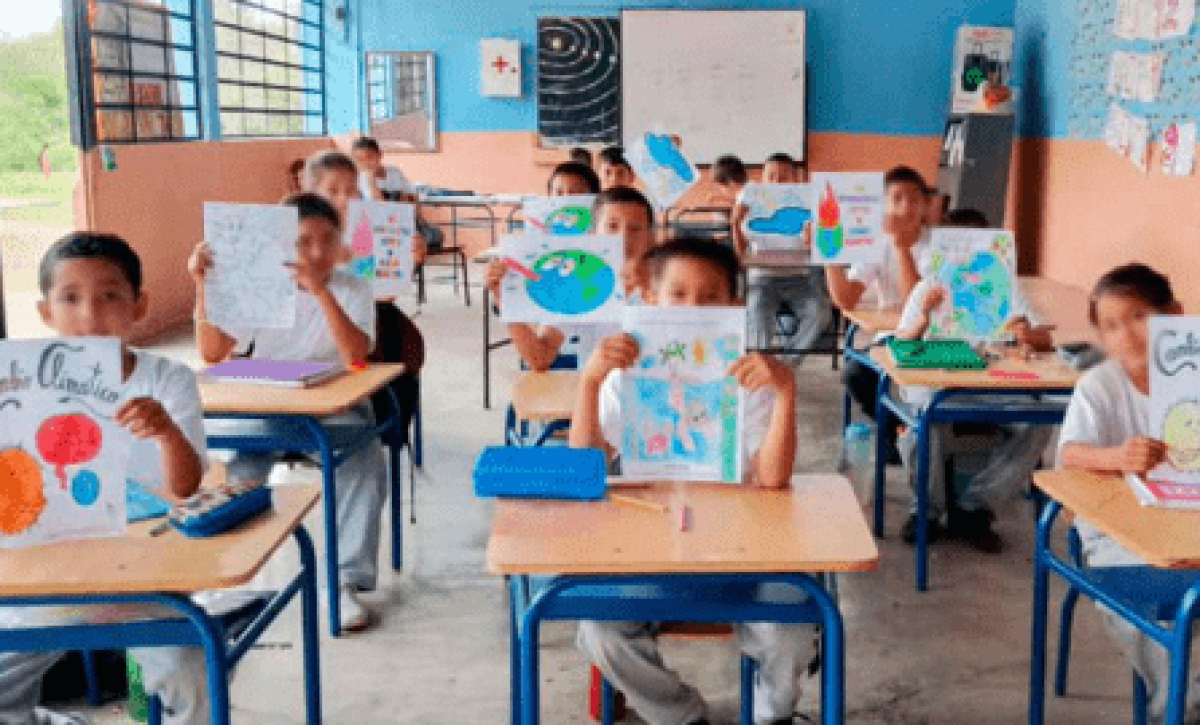 Año lectivo 2025-2026 inicia de forma escalonada en Costa y Galápagos