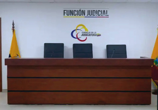 Mario Godoy pide medidas de seguridad para funcionaria judicial en Quito