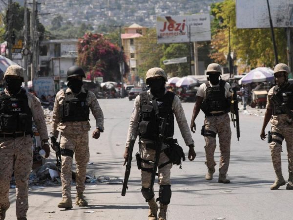 La violencia empuja a miles a huir de Haití