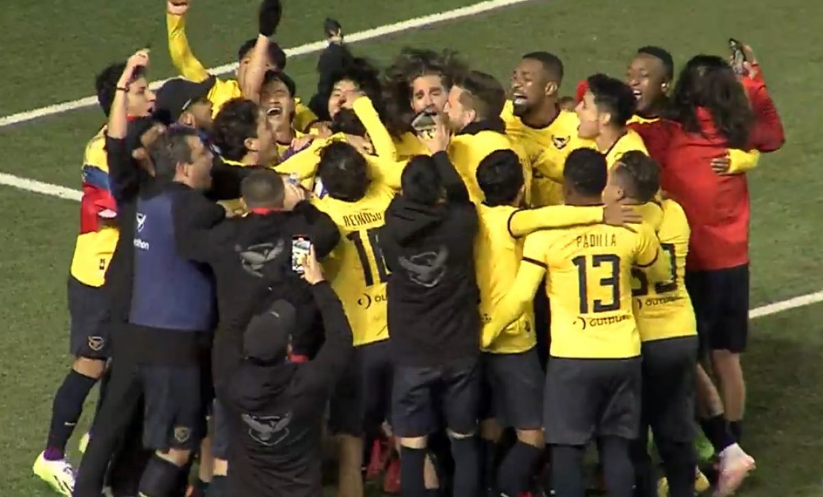 Influencers ecuatorianos derrotan a Chile en partido amistoso con definición por penales