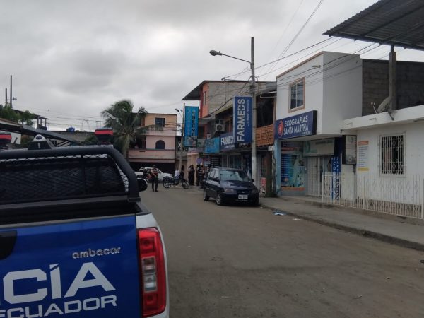 Un hombre fue asesinado dentro de un laboratorio clínico, en Manta