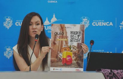 Lorena Guillén promocionando Cuenca como ciudad turística.