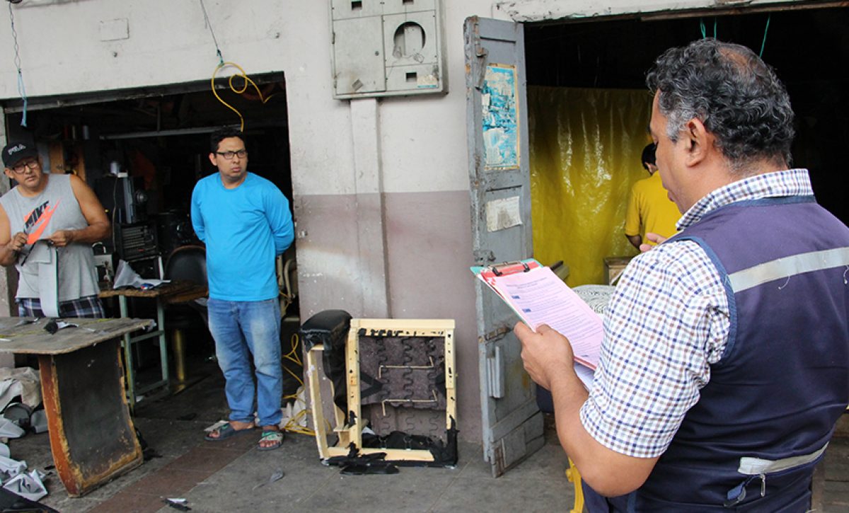 La DACSE recorre sectores del suroeste y centro de Guayaquil para verificar el manejo de los desechos.