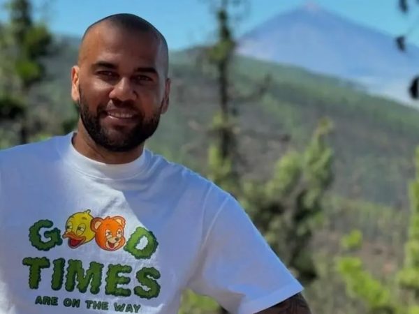 Dany Alves, jugador brasileño de fútbol