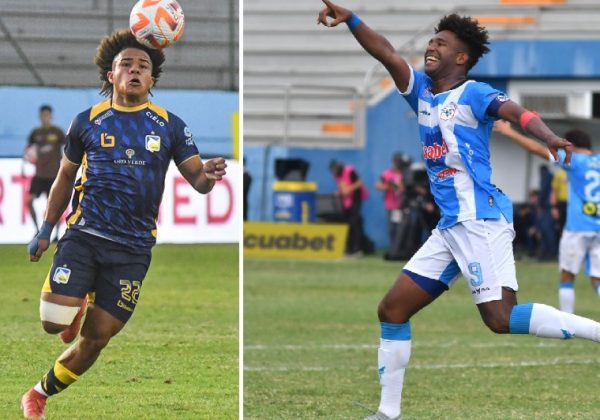 Erick Mendoza y Daniel Valencia, delanteros de Delfín y Manta respectivamente.