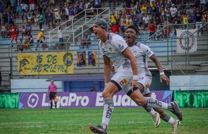 El defensa argentino, Mateo Burdisso, fue escogido como la figura del partido por segunda vez consecutiva.
