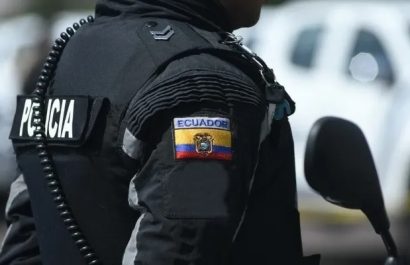 Una mujer en Cayambe, denunció que le exigieron dinero para devolverle su motocicleta, ahora hay dos acusados por concusión.