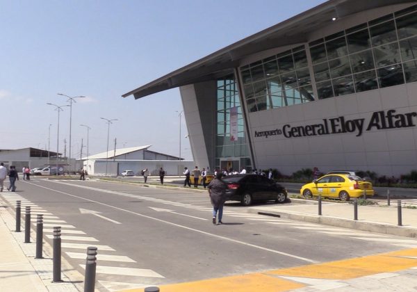 Manta exige aeropuerto 24/7