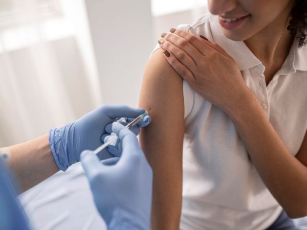 Rusia desarrolla tratamiento experimental contra el cáncer con virus oncolíticos: primeras pruebas en humanos (Foto ilustración freepik)