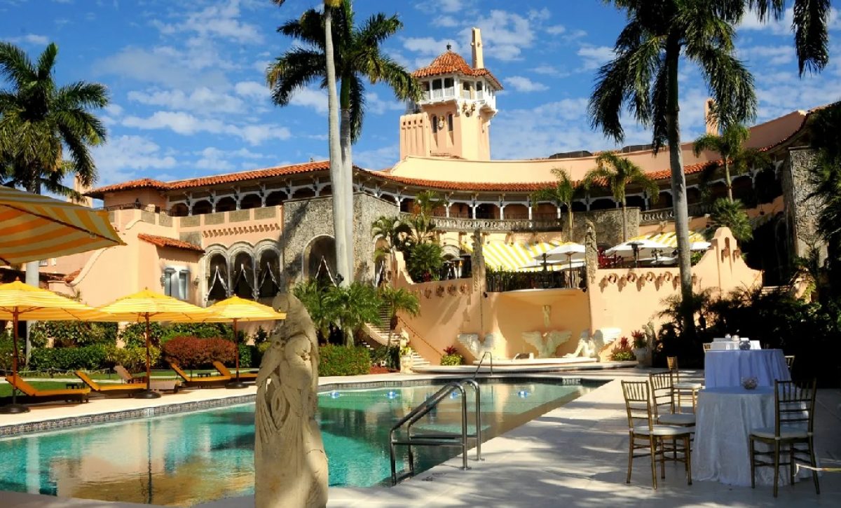 Donald Trump, presidente de Estados Unidos, recibirá este sábado al presidente ecuatoriano, Daniel Noboa, en Mar-a-Lago. Se trata de una mansión ubicada en Palm Beach, Florida.