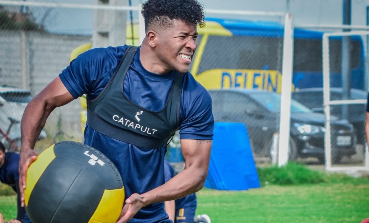 Edilson Cabeza, jugador de Delfín SC.