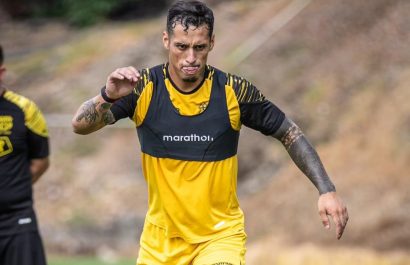 El mediocampista uruguayo Jesús Trindade