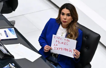 El Congreso de El Salvador aprueba reforma para permitir reelección indefinida del presidente