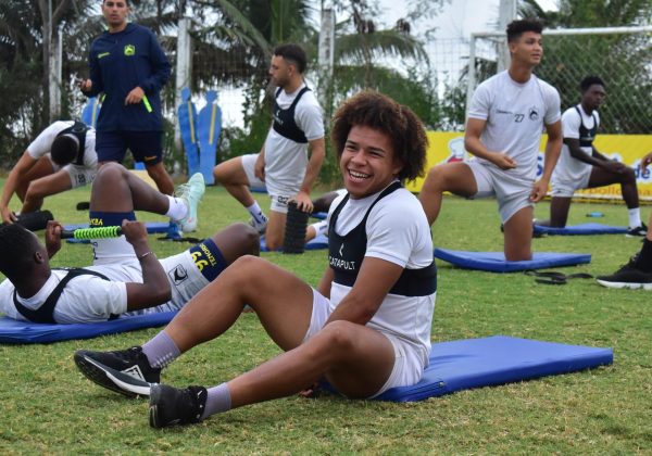 Érick Mendoza, estará liderando la delantera de Delfín SC ante Mushuc Runa.