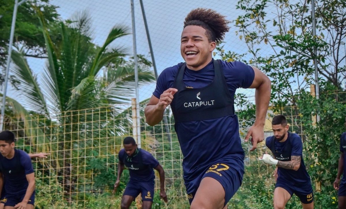 Erick Mendoza, delantero de Delfín SC