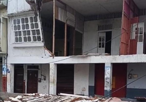 Sismo en Esmeraldas deja viviendas colapsadas parcialmente