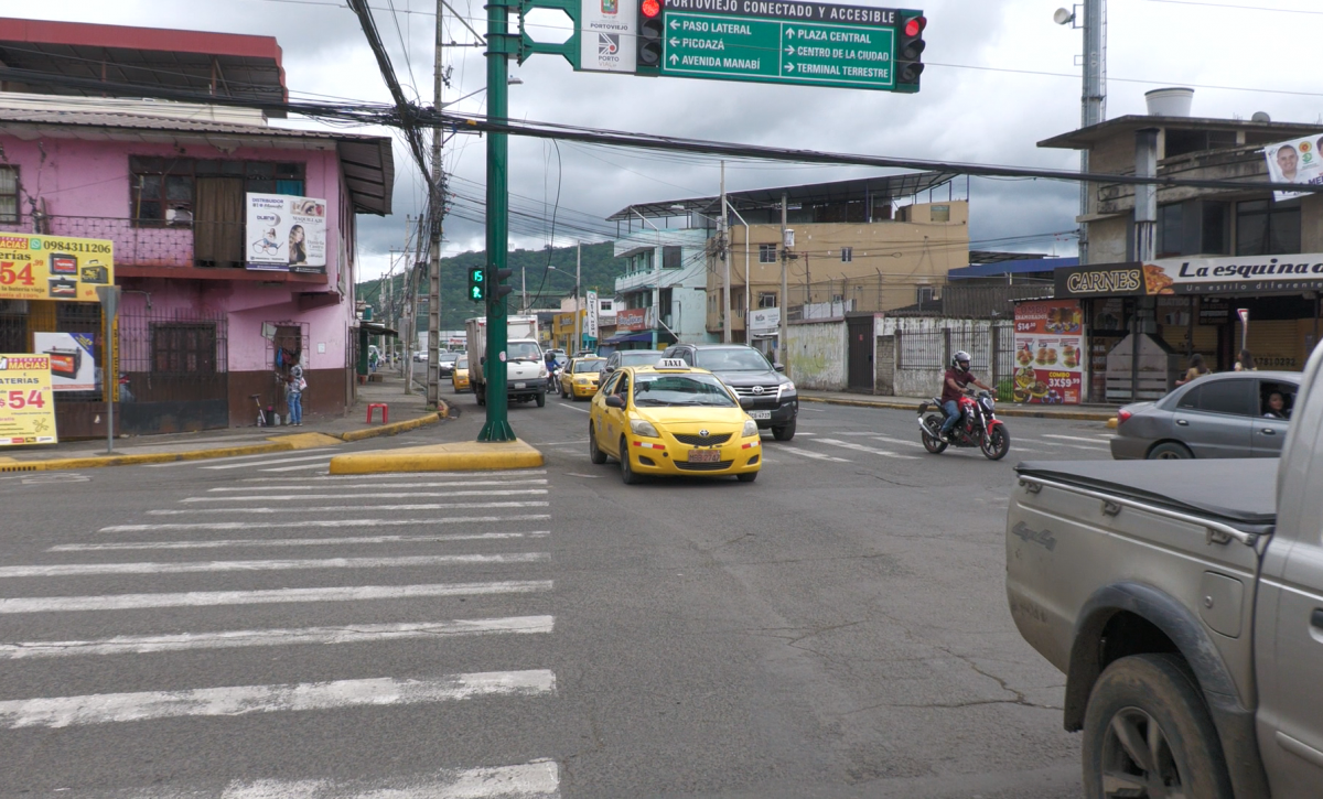 estado del tráfico vehicular saliendo de casa este martes 01 de abril