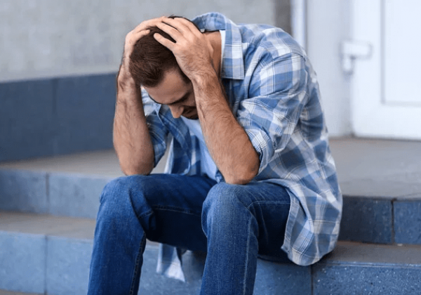 Cómo el estrés prolongado contribuye al aumento de la hipertensión: Estudios y recomendaciones de expertos para prevenir complicaciones