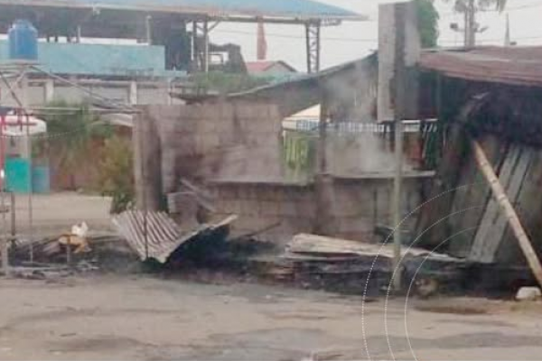 Explosión destruye restaurante en Bajo Alto, en El Guabo: propietario habría sido extorsionado