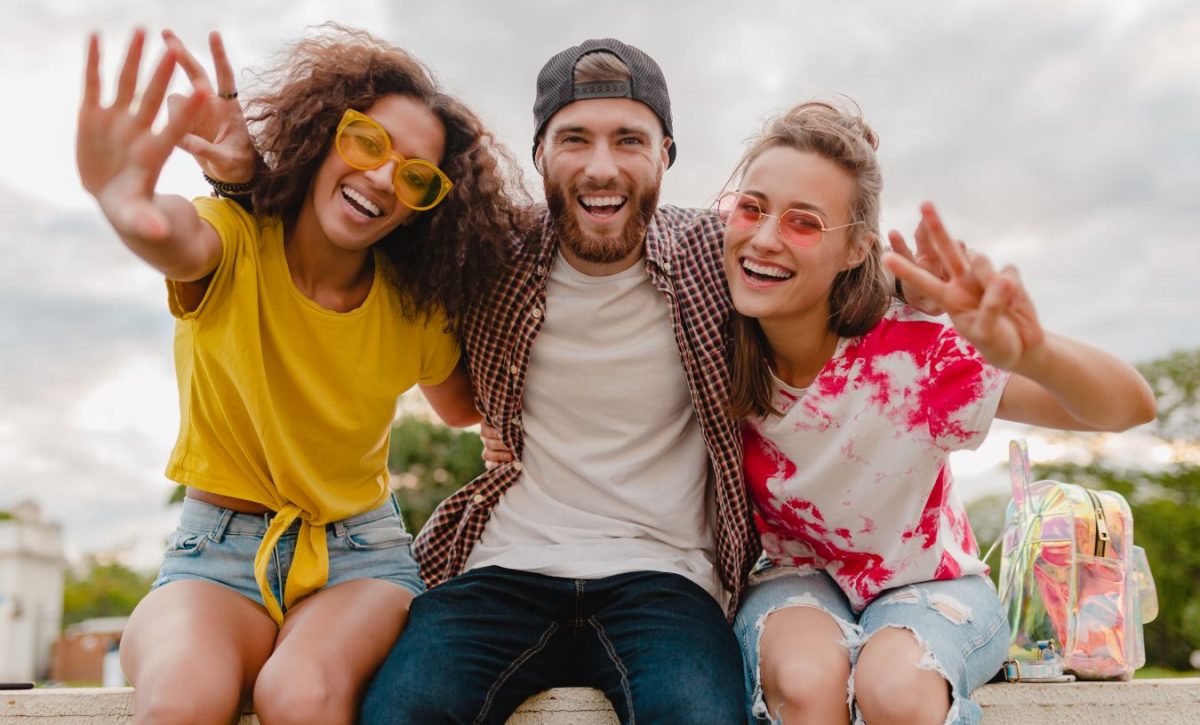 La ciencia lo confirma: tu cerebro se sincroniza con tus amigos y hasta influye en tus compras