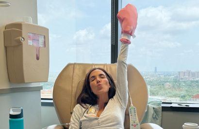 La atleta y excomunicadora María Teresa Guerrero inició su tratamiento oncológico.