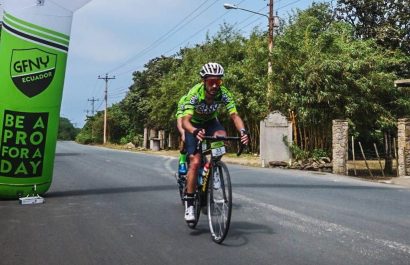 Ciclistas locales e internacionales participan en la competencia de GFNY.