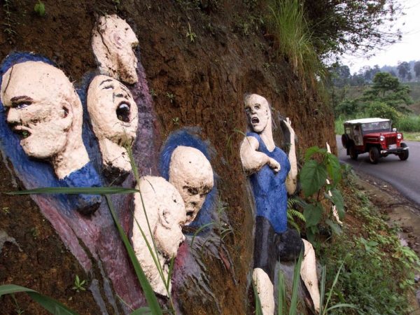 Un mural en memoria de los niños asesinados en Pereira, Colombia, por alias "La Bestia"