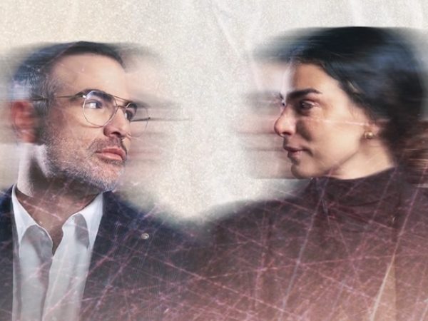 Un amor secreto de 40 años llega al escenario ecuatoriano con Giovanna Andrade y Roberto Manrique