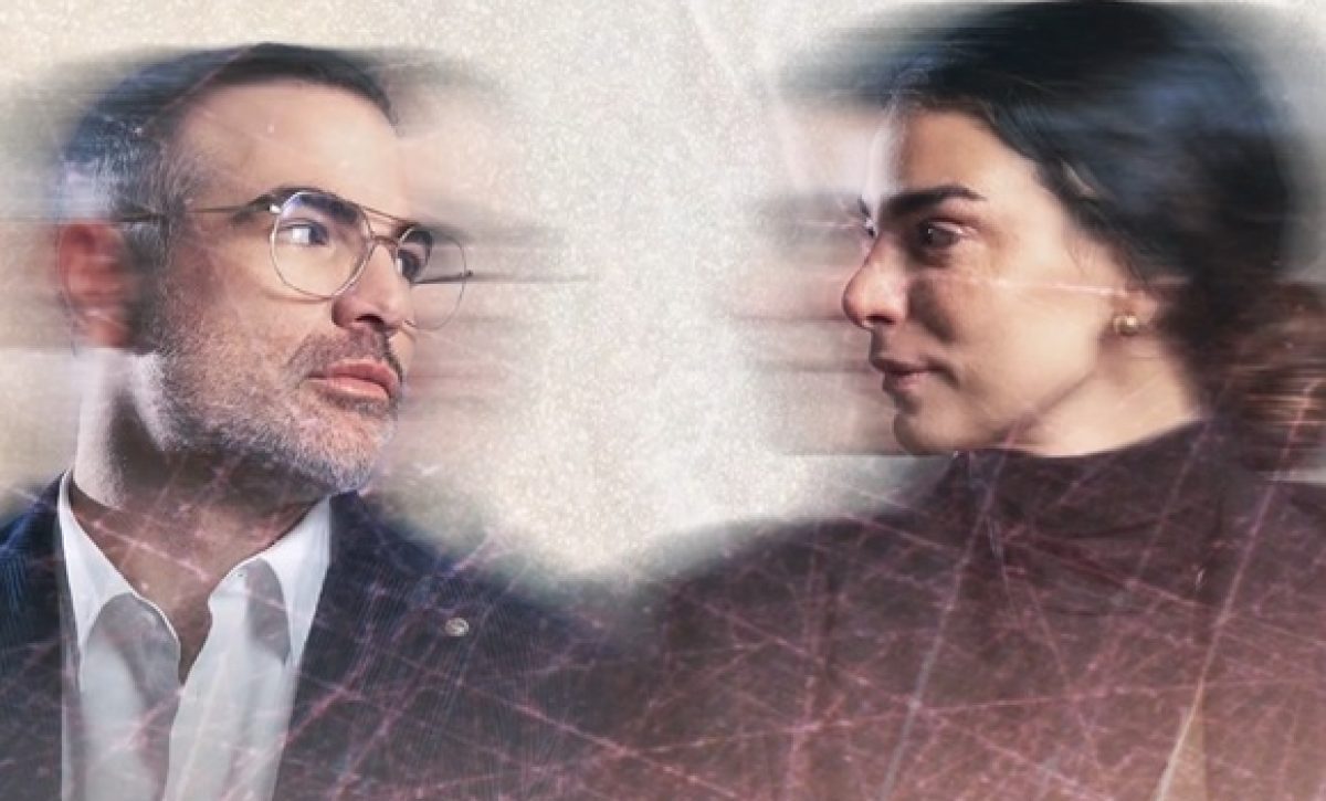 Un amor secreto de 40 años llega al escenario ecuatoriano con Giovanna Andrade y Roberto Manrique