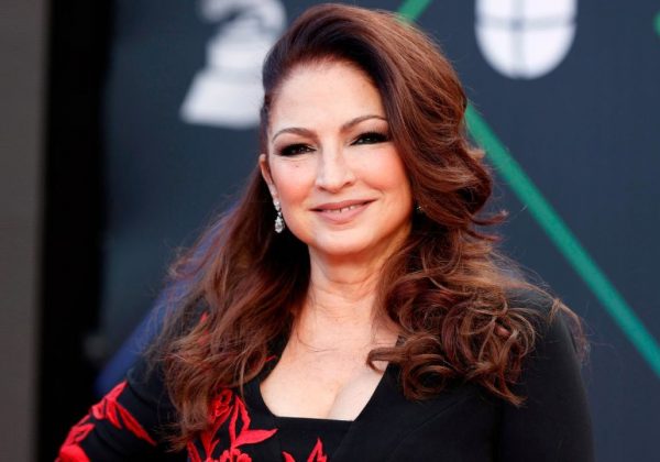Gloria Estefan florece con 'Raíces': Un regreso que celebra la vida