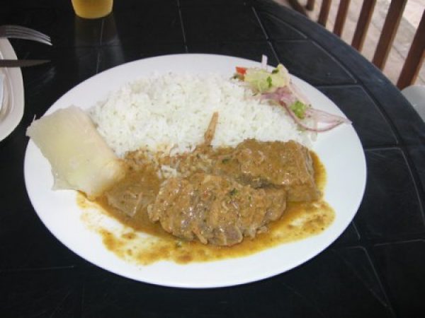 El seco de guanta con maní es uno de los platos típicos de Manabí