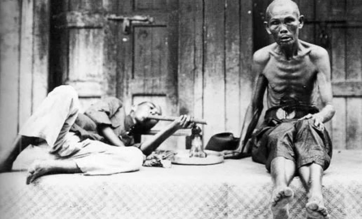 China había prohibido el opio, pero los británicos no estaban dispuestos a obedecer. Crearon redes clandestinas, corrompieron funcionarios y protegieron a los traficantes con sus propios cañones.