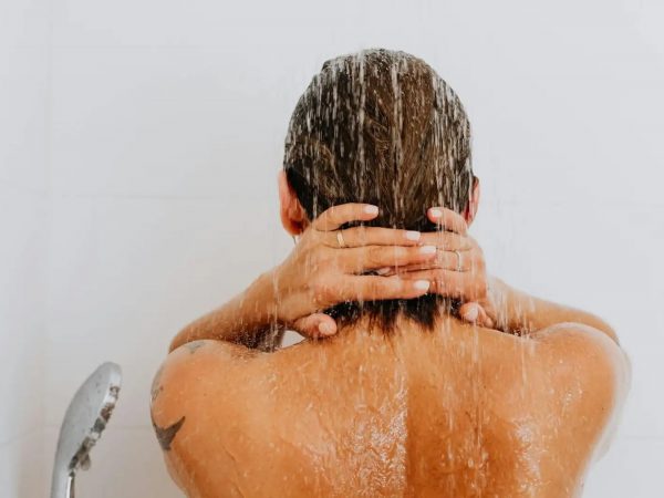 Cuidado con la ducha: Cómo la higiene excesiva puede afectar tu piel