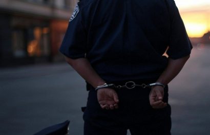 Policía sentenciado por abuso sexual ocurrido dentro de un bus.