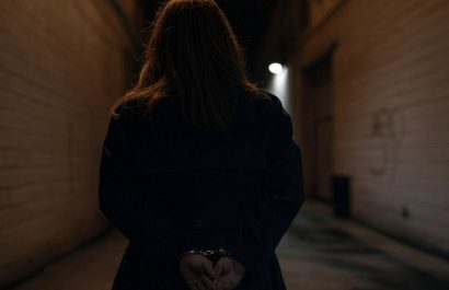 Mujer sentenciada por apuñalar a su expareja.