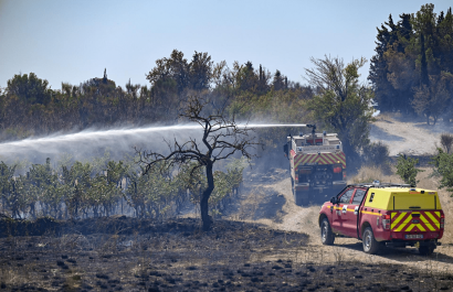 Francia enfrenta su peor incendio desde 1949: continúa activo aunque sin avanzar