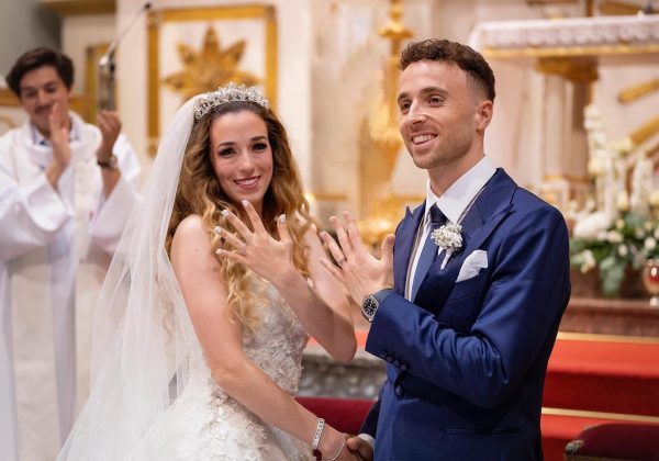 Diogo Jota junto a su esposa Rute Cardosoel el día de su boda.