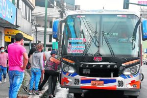 Una propuesta busca reducir el pasaje urbano a $0,35 en Santo Domingo.