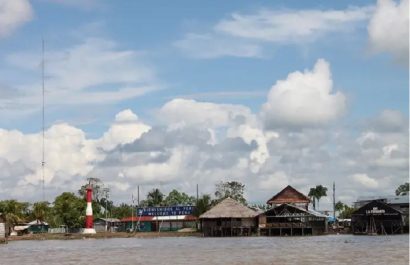 La isla Santa Rosa de Yavarí, ha sido históricamente un punto de interés en la región fronteriza entre Colombia, Perú y Brasil debido a su posición estratégica. FOTO: Europa Press.