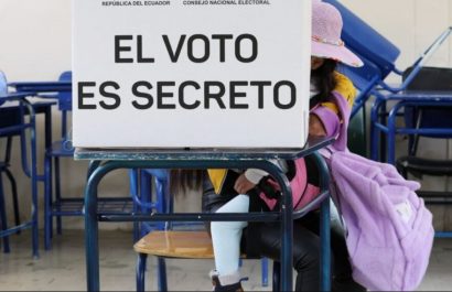 La próxima consulta, fijada para diciembre de 2025, fue acordada entre el Ejecutivo y el Consejo Nacional Electoral (CNE) en Ecuador. FOTO: API.
