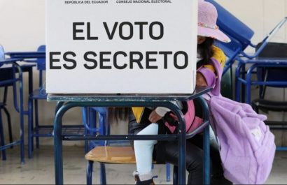 La próxima consulta, fijada para diciembre de 2025, fue acordada entre el Ejecutivo y el Consejo Nacional Electoral (CNE) en Ecuador. FOTO: API.